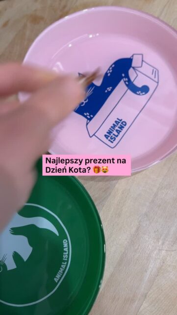 Wszystkiego najkociego! 🐾 Z okazji Dnia Kota życzę Wam przede wszystkim pięknej relacji opartej na wzajemnym zrozumieniu, zaufaniu i szacunku do kocich granic. Pamiętajcie, że najlepszym prezentem dla kota jest zrozumienie jego natury. Wszystkiego miaustycznego! 🧶😻
#dzieńkota #catday #kociamama #kotwdomu #kochamkoty