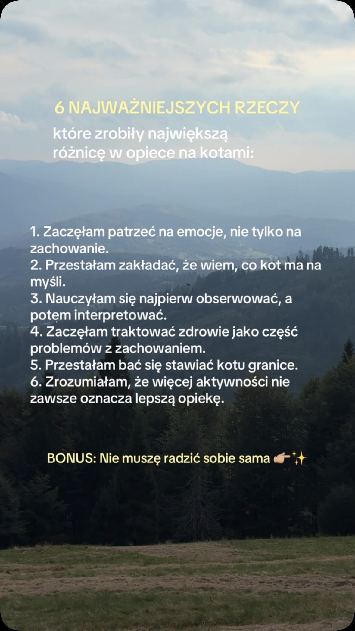 Im dłużej pracuję z kotami, tym bardziej widzę, że dobra opieka nie polega na znajomości wszystkich odpowiedzi.
Dużo większą różnicę zrobiło u mnie kilka zmian w sposobie patrzenia na kota:
🐈 zaczęłam patrzeć na emocje, nie tylko na zachowanie
🐈 przestałam zakładać, że wiem, co kot ma na myśli
🐈 nauczyłam się najpierw obserwować, a potem interpretować
🐈 zaczęłam traktować zdrowie jako część problemów z zachowaniem
🐈 przestałam bać się stawiać kotu granic
🐈 zrozumiałam, że więcej aktywności nie zawsze oznacza lepszą opiekę.
A bonusowo: nie muszę radzić sobie sama.
Można bardzo kochać swojego kota, dużo o nim czytać i nadal trafić na sytuację, w której trudno samodzielnie zrozumieć, co właściwie się dzieje.
I właśnie wtedy warto poprosić o pomoc behawiorystę. Nie dlatego, że sobie nie radzisz. Czasami druga perspektywa pozwala zobaczyć coś, czego z bliska po prostu nie widać.
Jeśli utknęłaś z zachowaniem swojego kota, możesz też przyjść z tym do mnie 🐈
#behawiorysta #kociamama #kochamkoty #kocieżycie #catcare